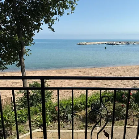 דירה Porto Beachfront צ'רנומורץ